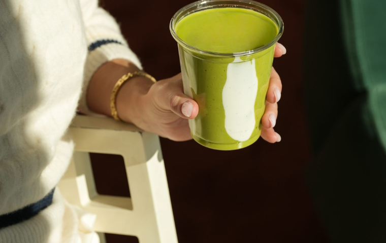 matcha latte drink