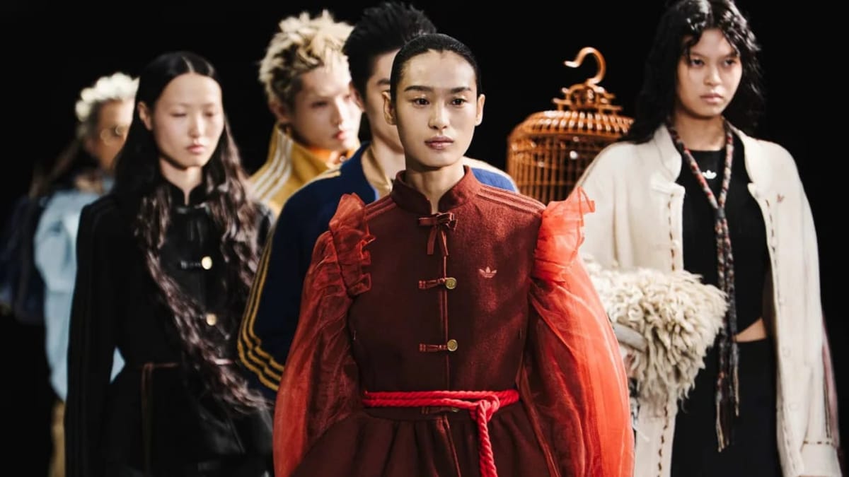 Çin’de gerçekleştirilen Adidas sergisinde spor kültürü ve tasarımın buluştuğu sergi alanı